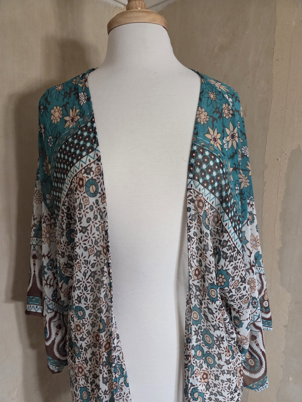 Boho Floral Long Kimono - Picture 8 of 9